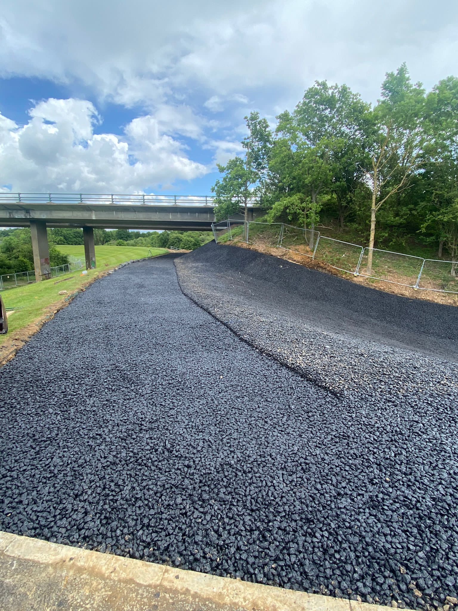 First section of crest and downstream slope erosion protection completed near Tonbridge, Kent